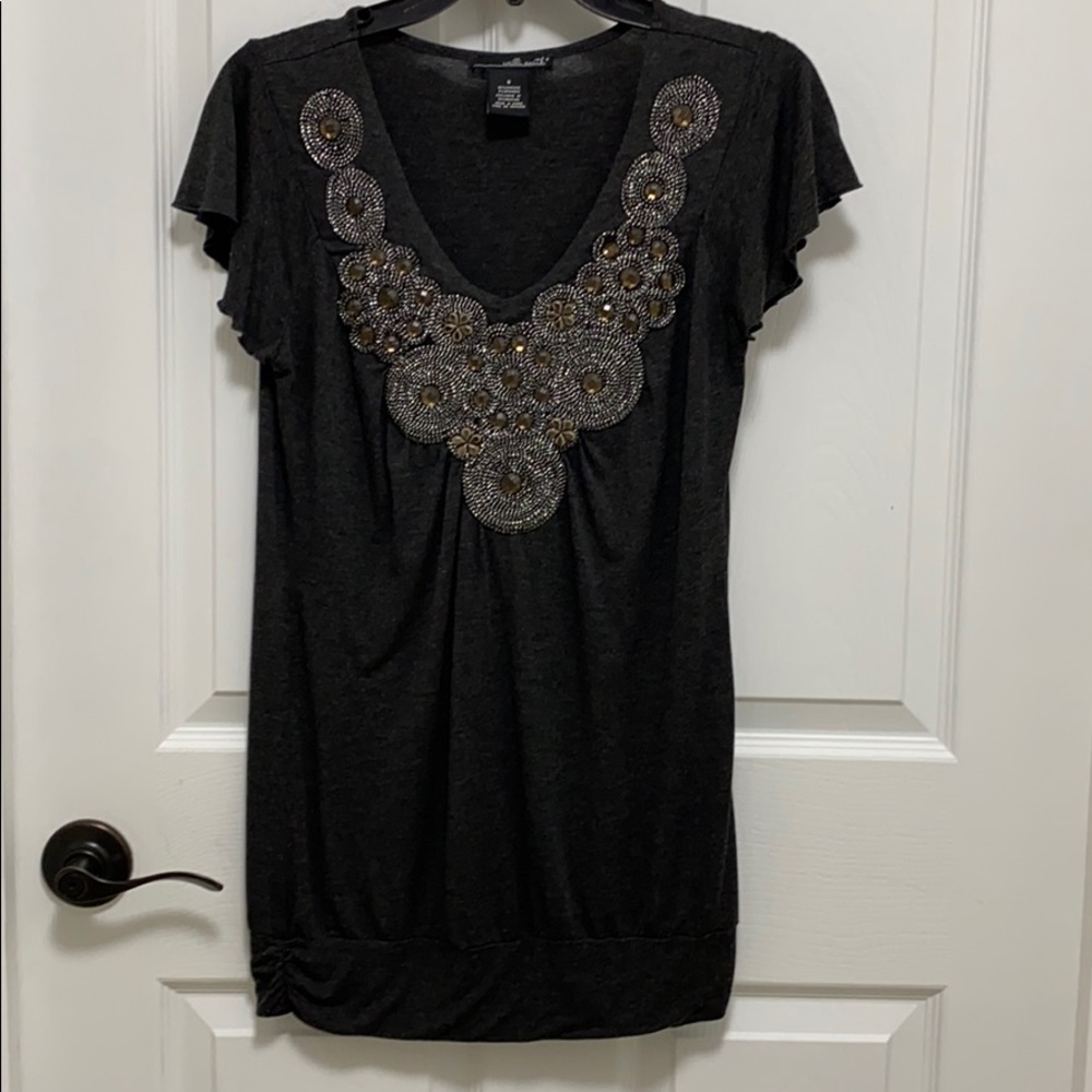 Dark gray tunic w/beautiful bead work on front Sm
